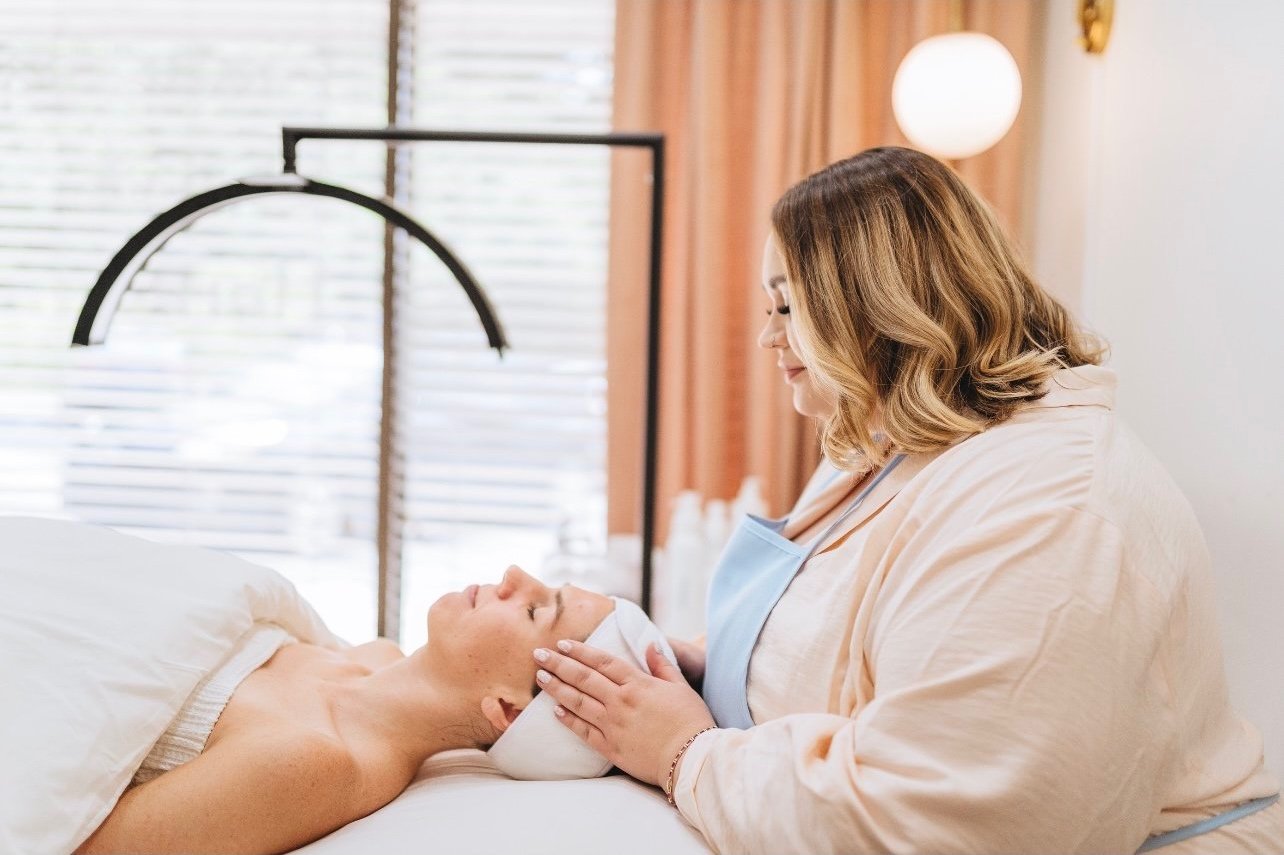 Why We Don't Recommend Tretinoin to Treat Acne